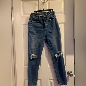 American Eagle mom jeans